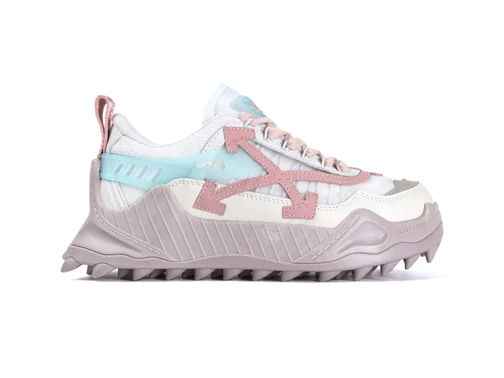 Front view of the inner side of the right shoe.
