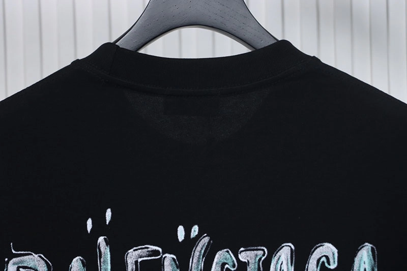 Hand-Painted Letter Print T-Shirt