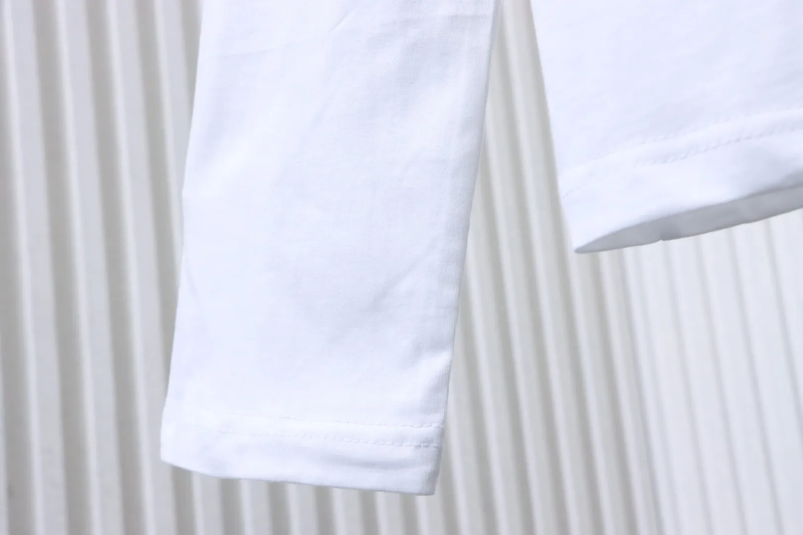 Long Sleeve Detail
