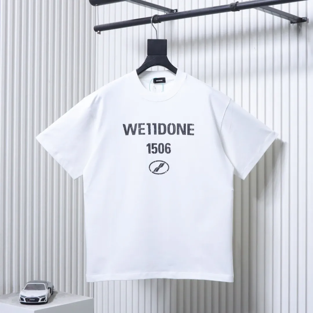 Well Done Cracked Logo Print T-Shirt Color White