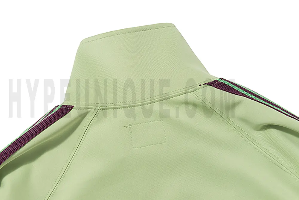 Back neckline detail shot