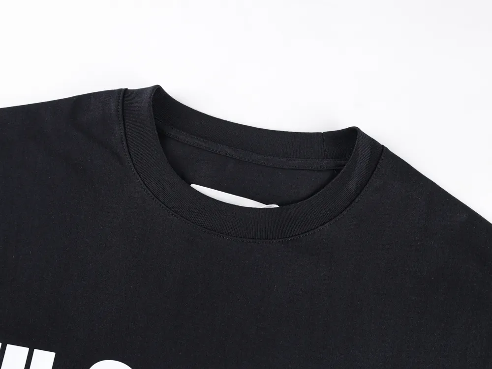 Neckline
