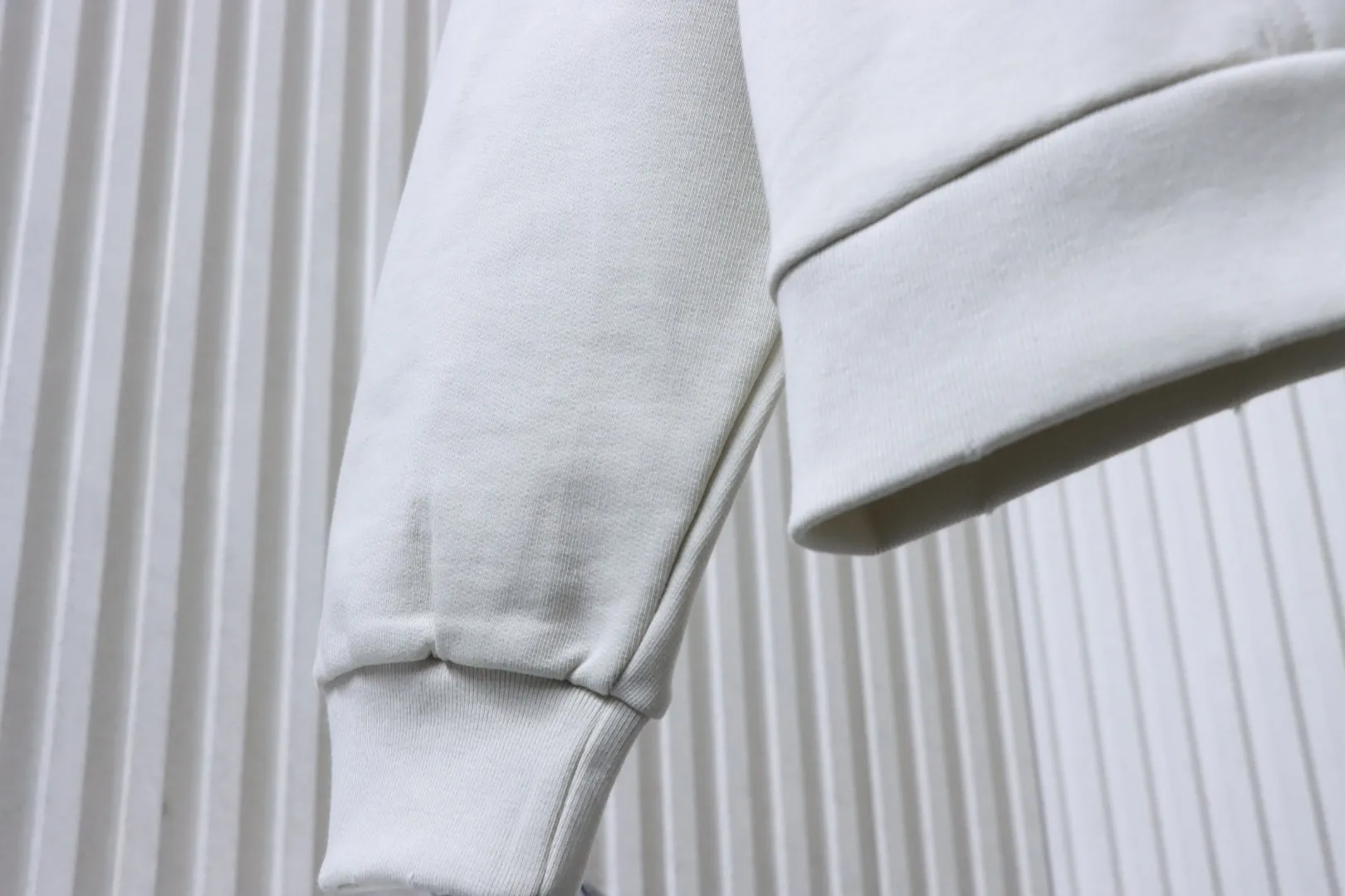 Long Sleeve Detail