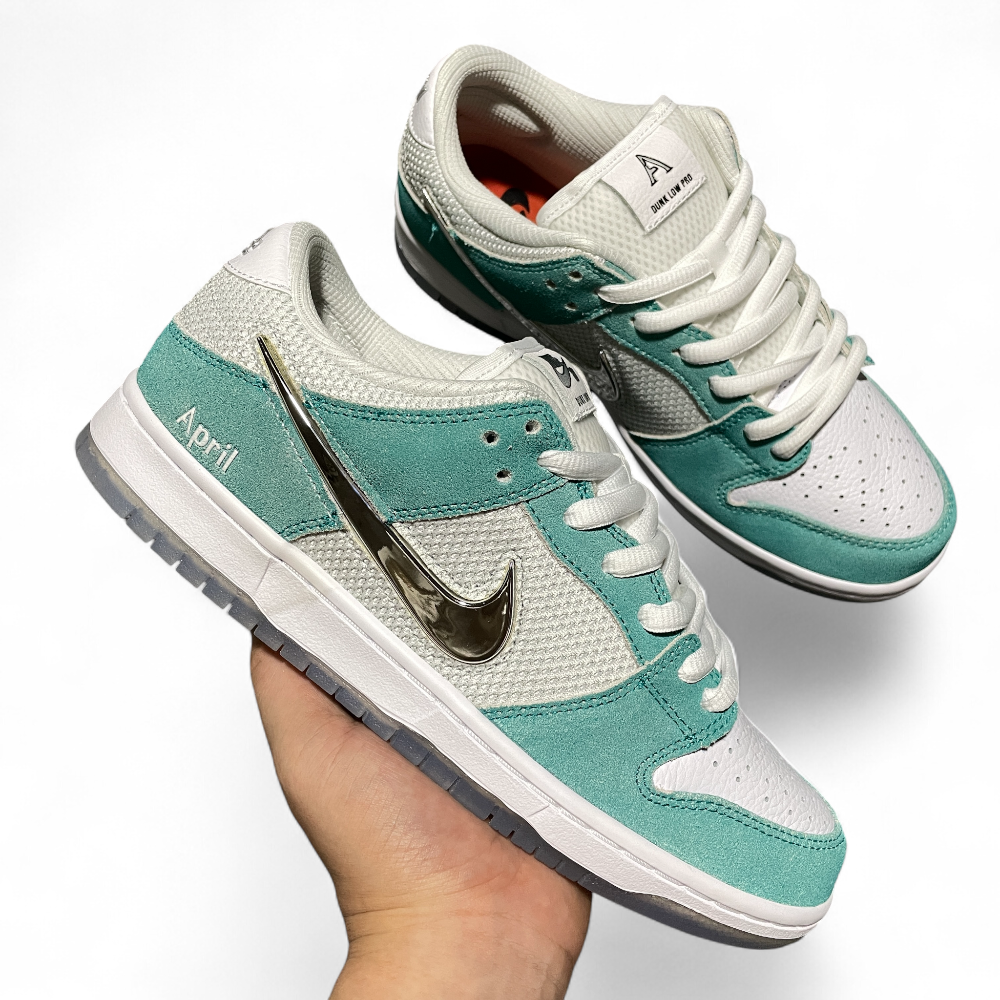 Dunk Low April Skateboards