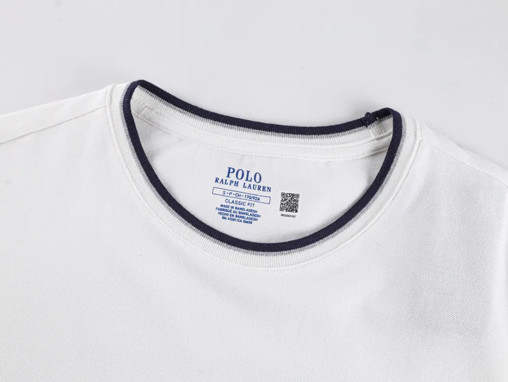 Neckline