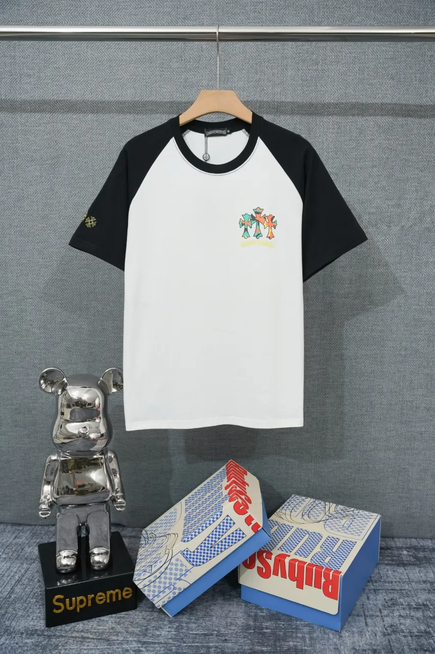 CH Multicolor Horseshoe Cross Raglan T-Shirt